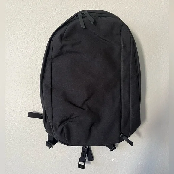 ALPAKA Metro Pro Business Travel Padded Weatherproof Backpack 24L in Black NWOT - Picture 3 of 16